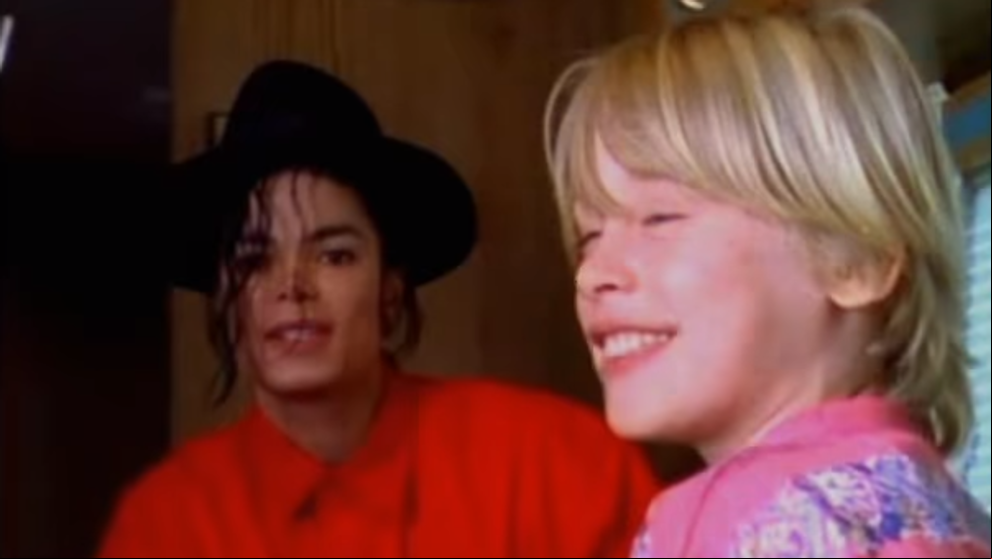 Macaulay Culkin habla de su amistad con Michael Jackson cuando era un niño