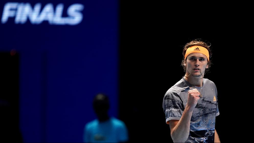 Zverev supera a Medvedev y apea a Nadal