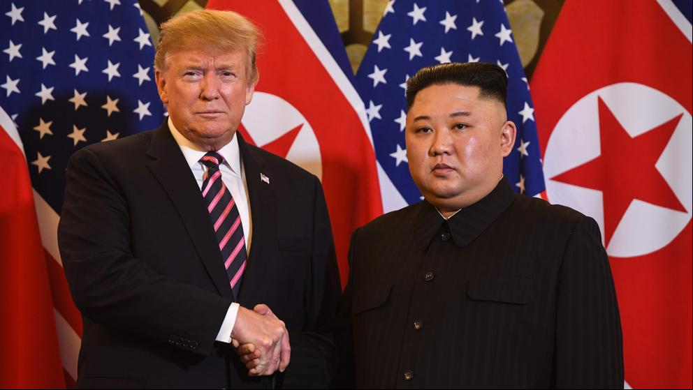 Kim y Trump concluyen optimistas la primera jornada de la cumbre