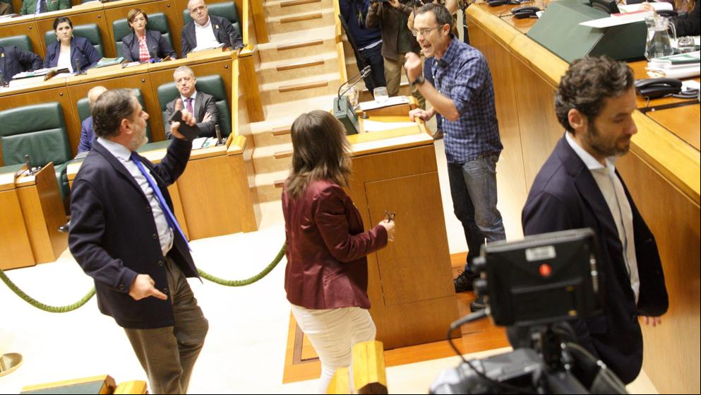 EH Bildu, a policías y guardias civiles: “Sois los nazis que protestan por el juicio de Núremberg”