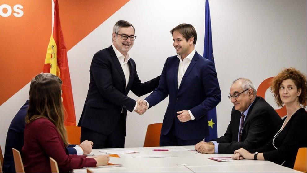 Cs y UPyD firman un pacto de colaboración que sitúa a Cristiano Brown en la lista europea