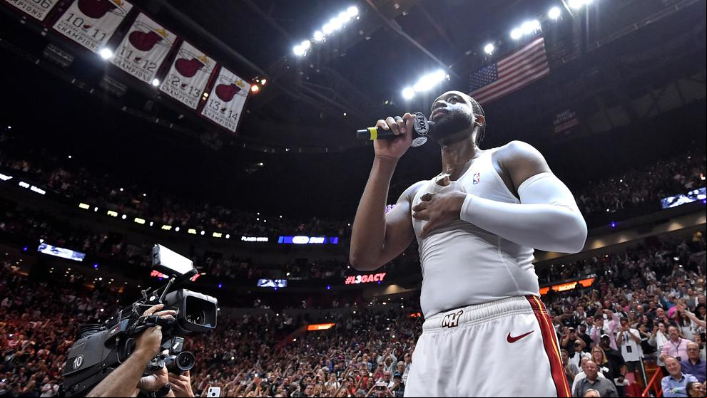 El emotivo adiós de Dwyane Wade ante la afición de Miami