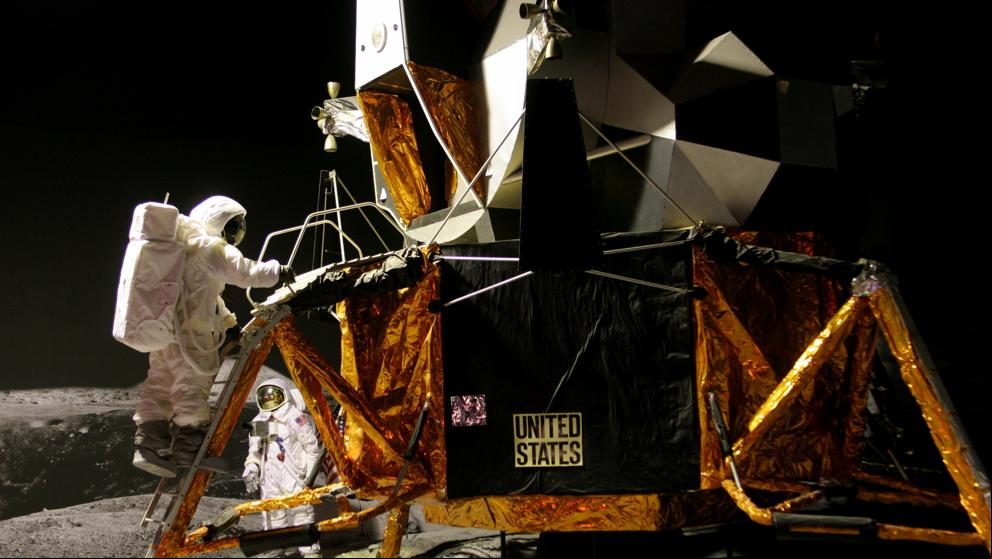 Un viaje con astronautas y cohetes