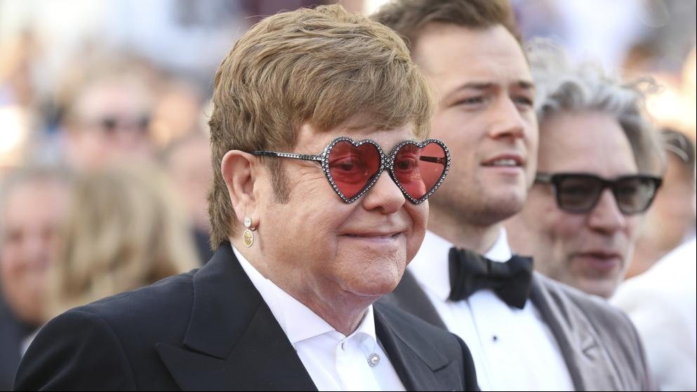 La actuación de Elton John en el Festival de Cannes para promocionar la película Rocketman