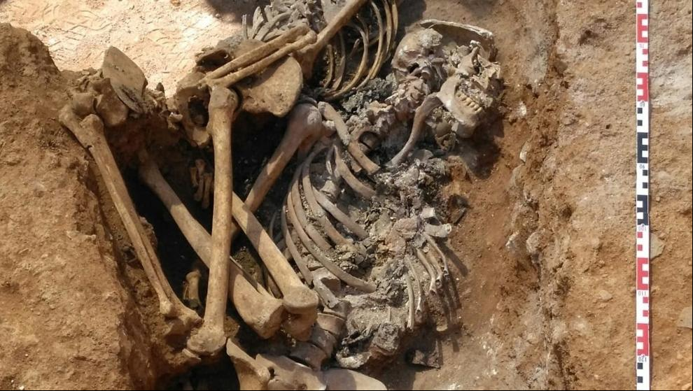 Hallada la que podría ser la primera fosa de la Guerra Civil en Barcelona