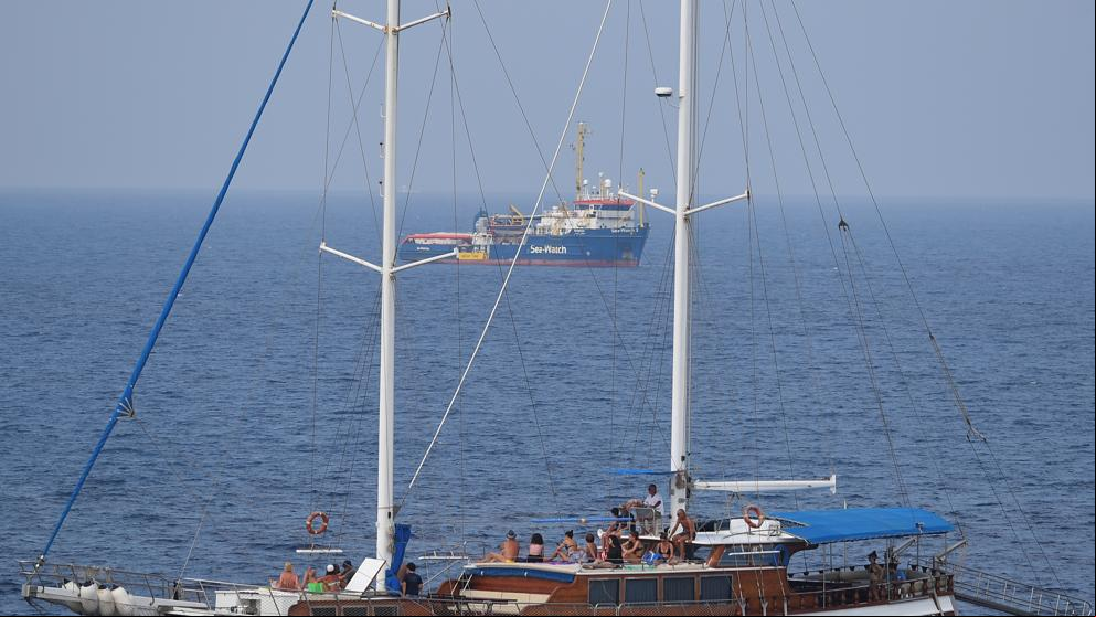 Carola Rackete, la capitana del Sea Watch 3, desafía a las autoridades italianas