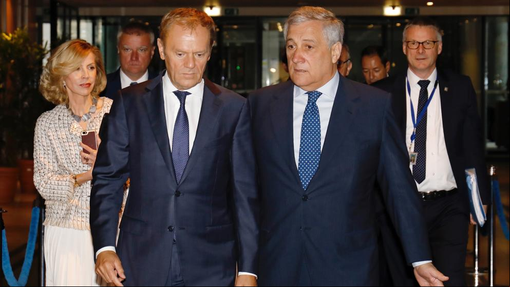 Tusk propone al socialista Timmermans para presidir la CE