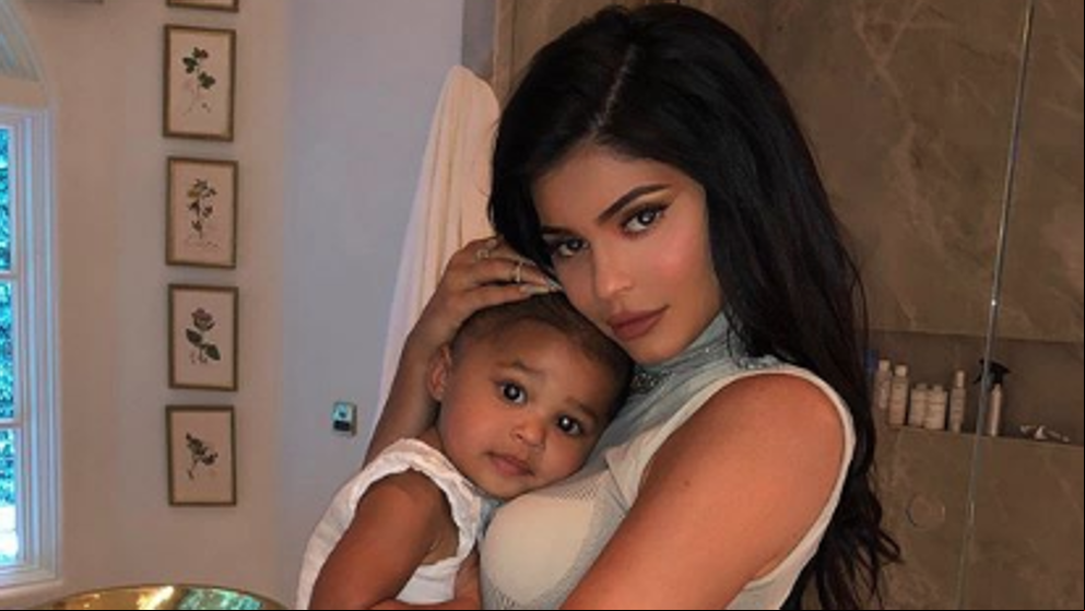 La hija de Kylie Jenner, portada de una revista con solo un año