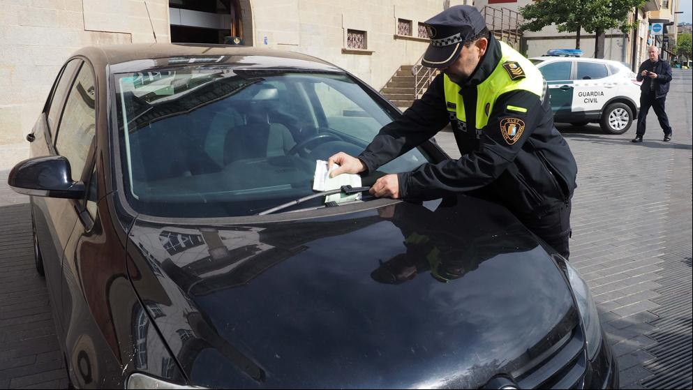 Detenida por simular el robo de su coche para evitar pagar las multas de tráfico