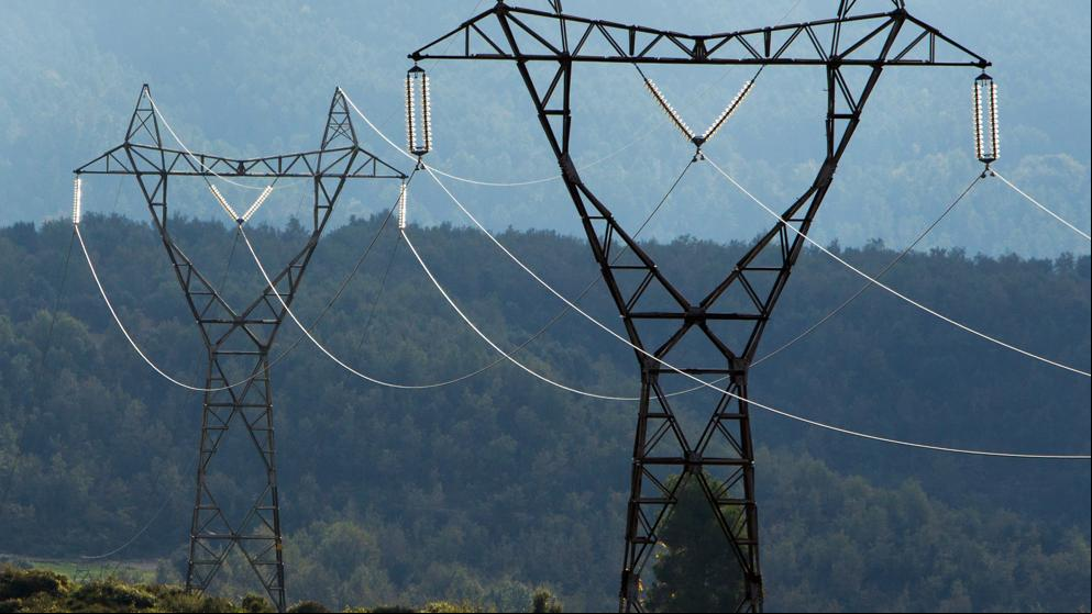 Muere un joven de 19 años al recibir una descarga y caer de la torre eléctrica