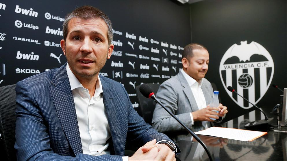 Albert Celades dirige su primer entrenamiento al frente del Valencia CF