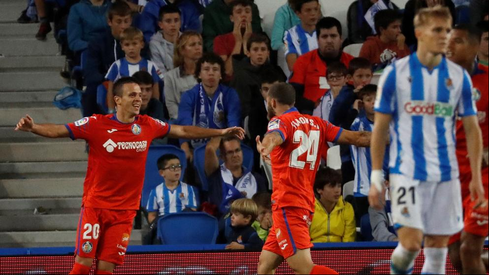 El Getafe remonta ante una Real en inferioridad