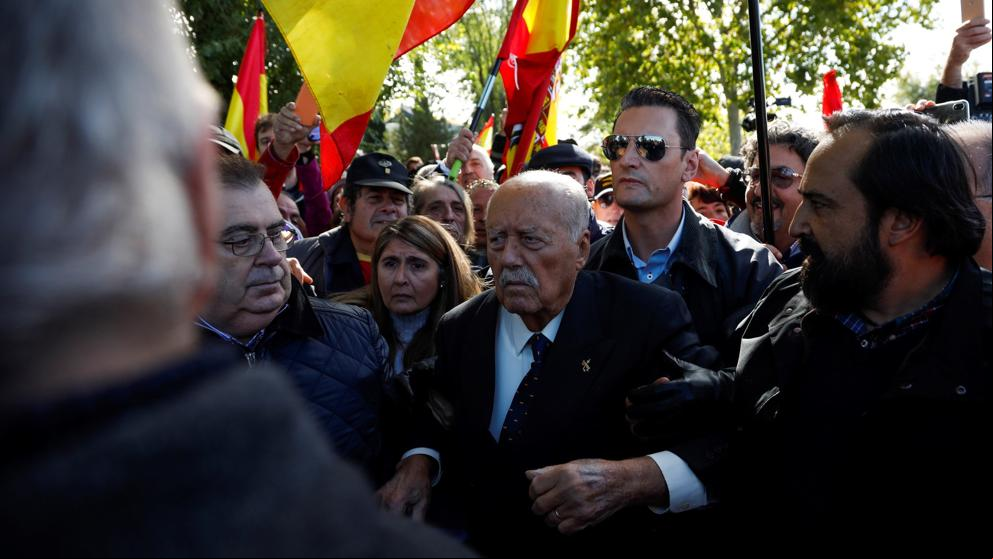 Agredida una periodista en la concentración de apoyo a Franco en Mingorrubio