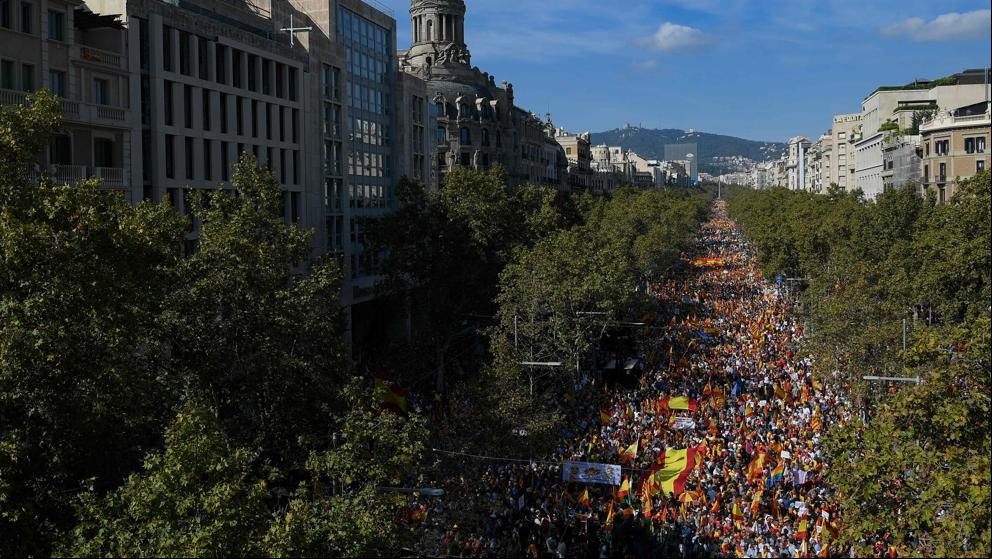 Gran movilización constitucionalista en el centro de Barcelona
