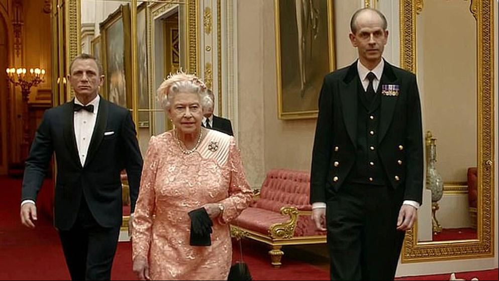 La única condición que Isabel II impuso para su cameo con James Bond en los JJ.OO de Londres