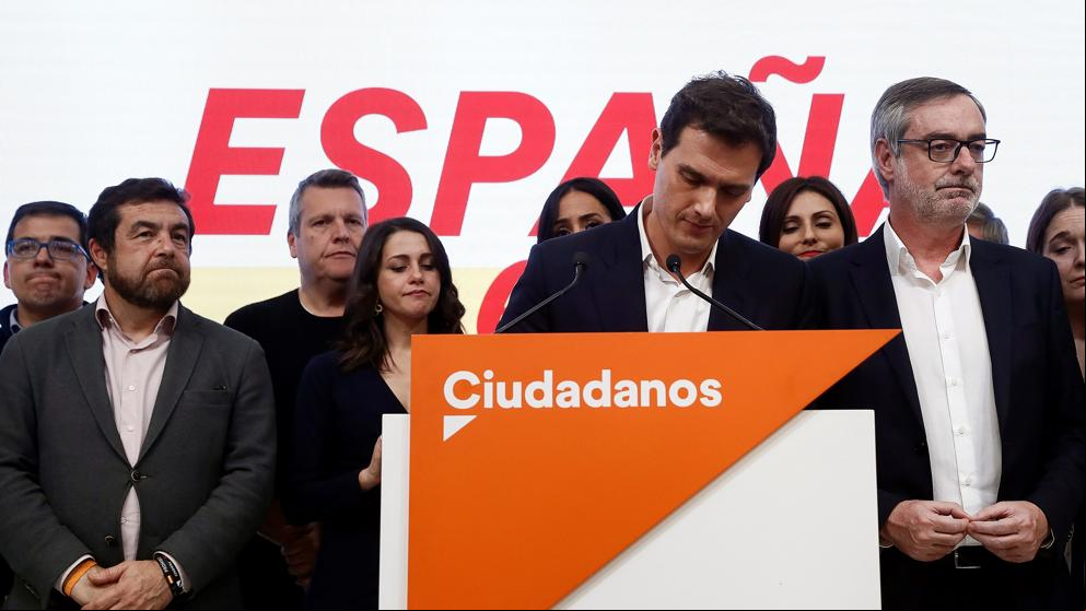 Rivera lamenta los resultados de Ciudadanos y convoca una reunión de urgencia