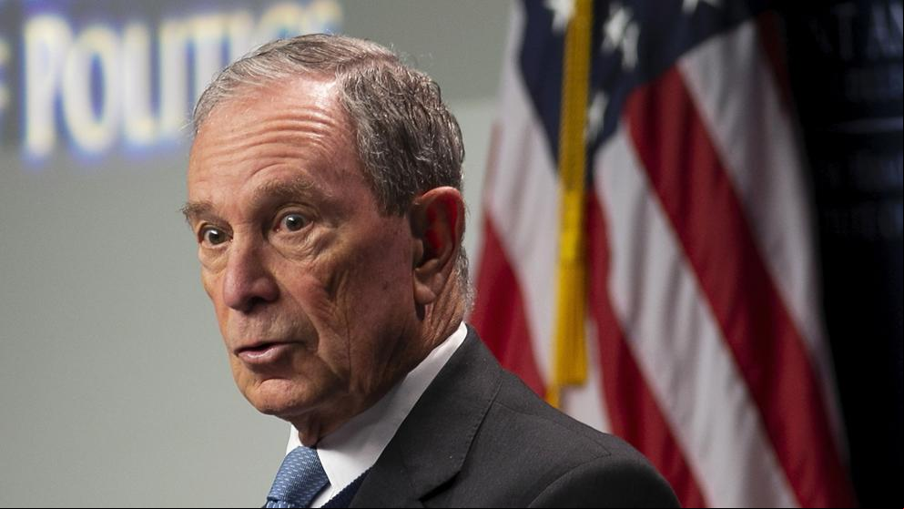 Bloomberg entra en la carrera demócrata por la presidencia haciendo alarde de sus millones