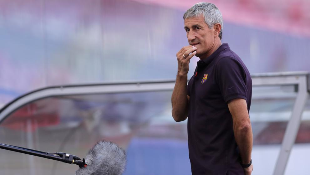 Setién: “Lewandowski es un gran futbolista pero no está a la altura de Messi”