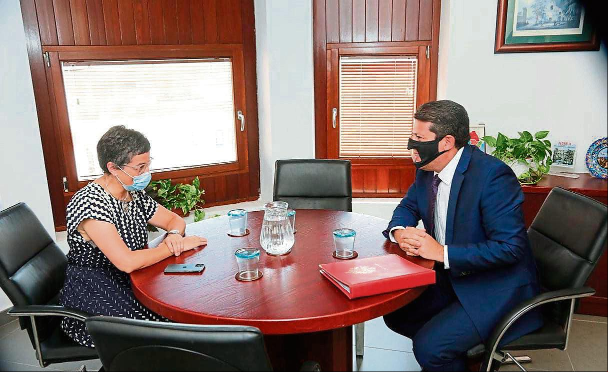 Exteriores asegura que en la cita con Gibraltar no se habló de su soberanía