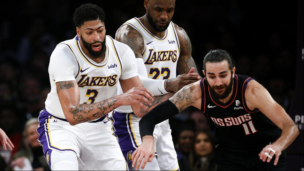 Susto de Ricky Rubio en la derrota de los Suns contra los Lakers