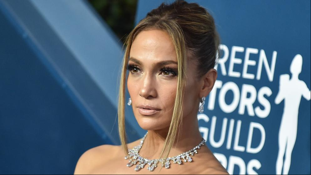 El look de los 9 millones de dólares de J.Lo en los SAG Awards