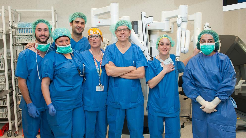 El Hospital de Bellvitge realiza el primer trasplante renal ortotópico con cirugía robótica
