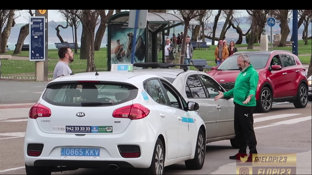 Espectacular pelea entre dos conductores a plena luz del día en Santander