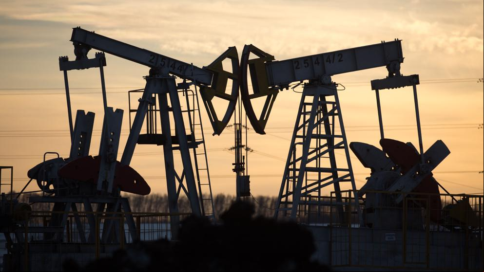 La gran banca replantea sus inversiones en las energías fósiles por la caída del petróleo