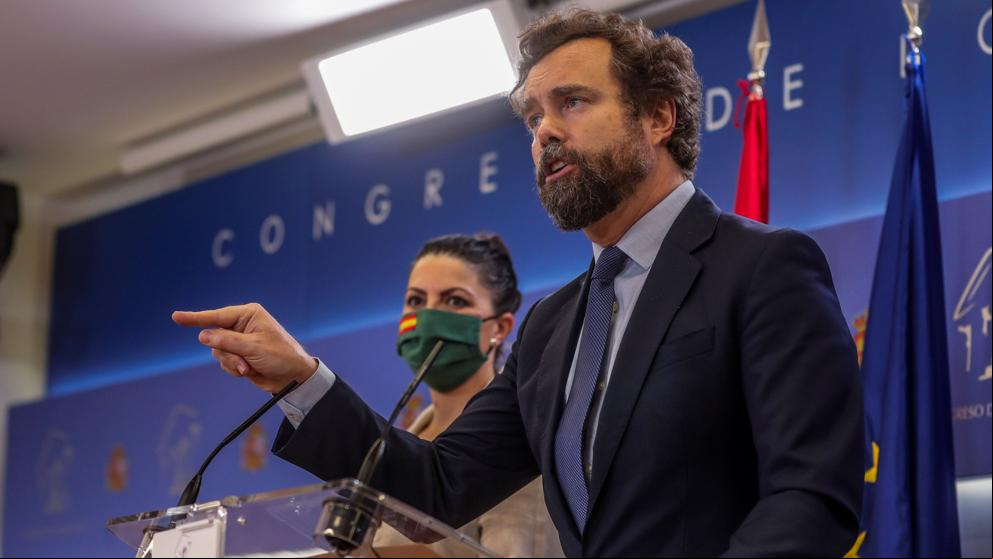 Espinosa de los Monteros reacciona duramente a una pregunta sobre las agresiones a periodistas en Madrid