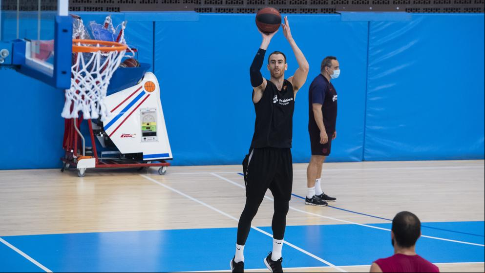 Víctor Claver: “El fútbol ha tenido las ideas más claras que el baloncesto”