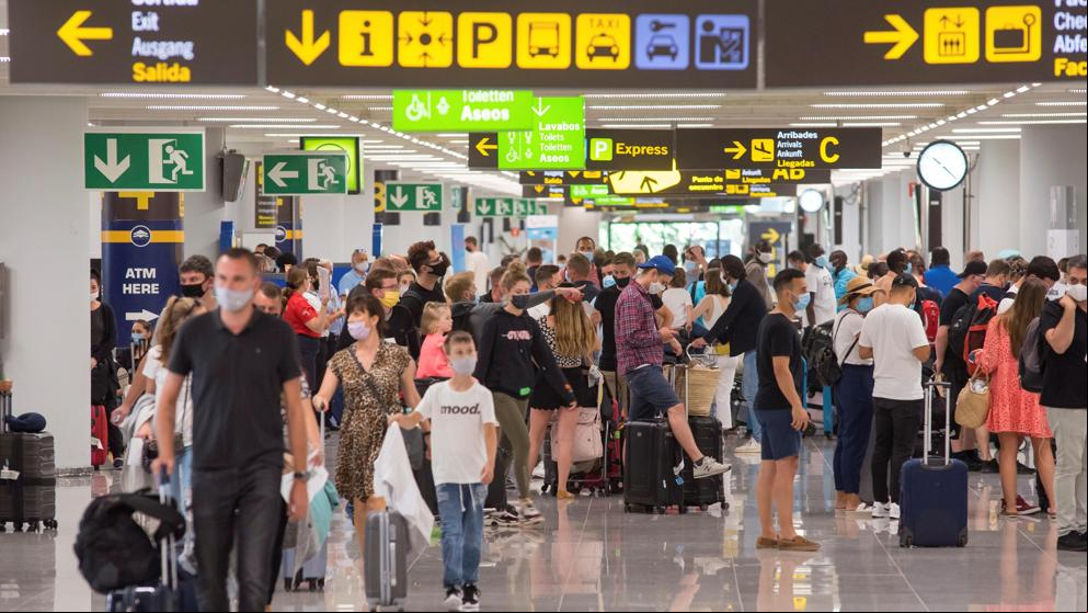 Las pérdidas del turismo podrían superar los 40.000 millones este verano