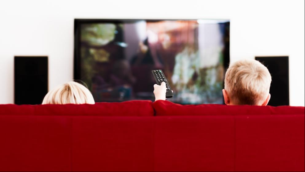 Televisores, barras de sonido o auriculares: prepárate para un otoño de cine en casa