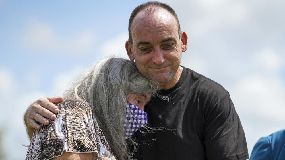 Liberan a un hombre inocente tras 37 años preso al hallar muestras de ADN perdidas