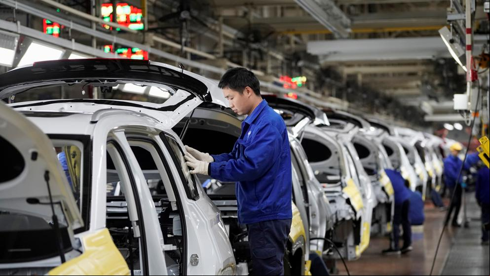 Una alianza cívica pide al Congreso adelantar 5 años el fin de los coches de combustión