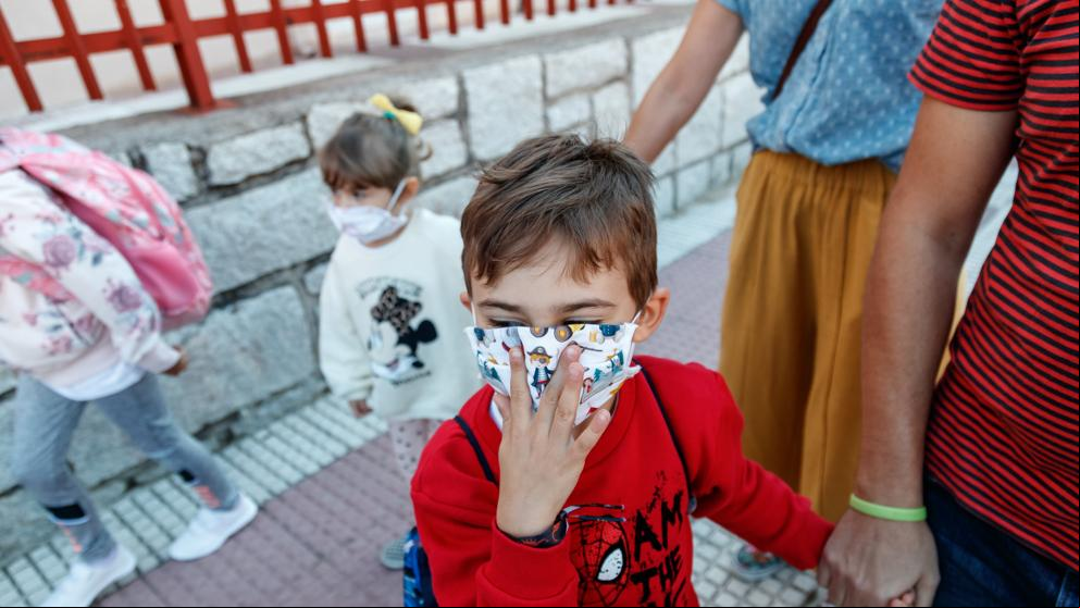 El macrocribaje en los centros educativos se retrasa una semana