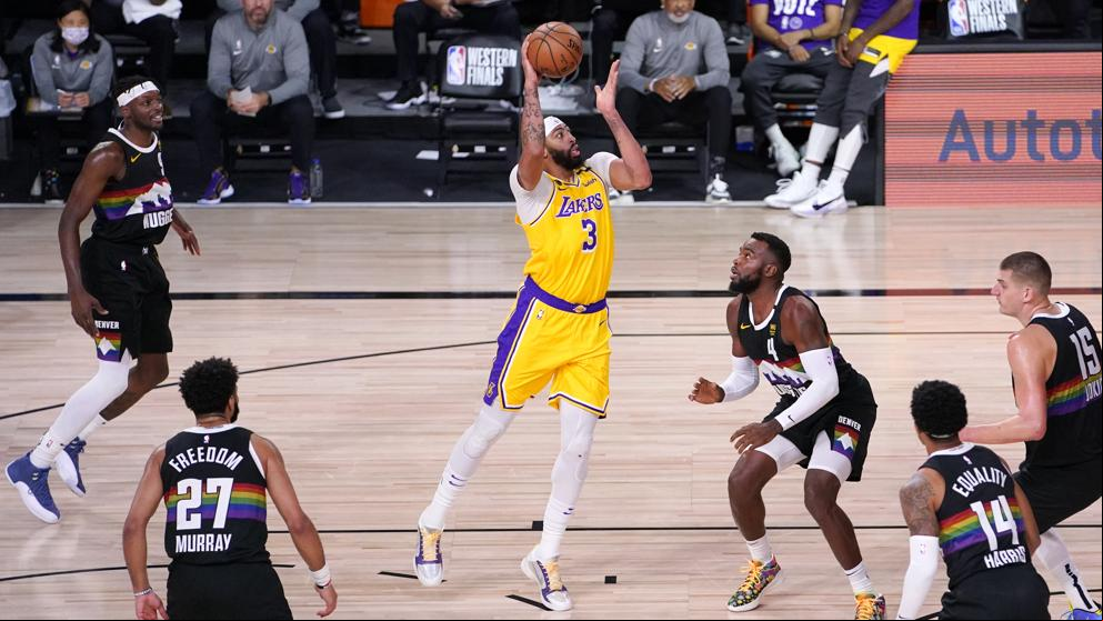 Anthony Davis deja a los Lakers a un paso de la final de la NBA