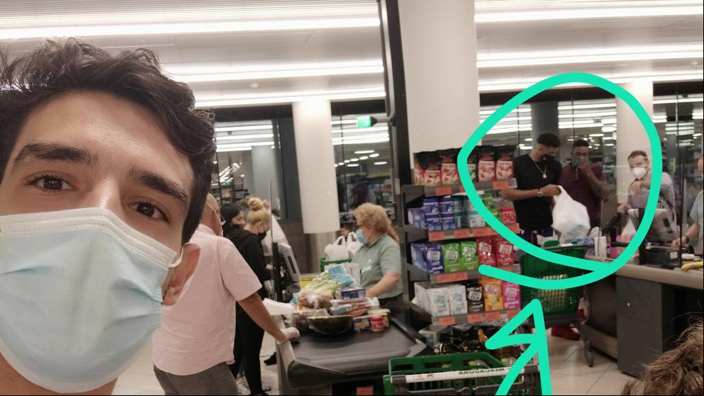 Antetokounmpo es visto comprando pipas en un Mercadona de Murcia