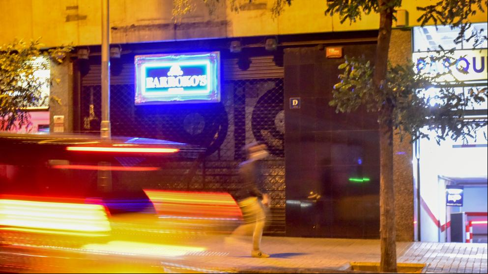 El sector del ocio nocturno carga contra el Govern por congelar el plan de reapertura de los locales