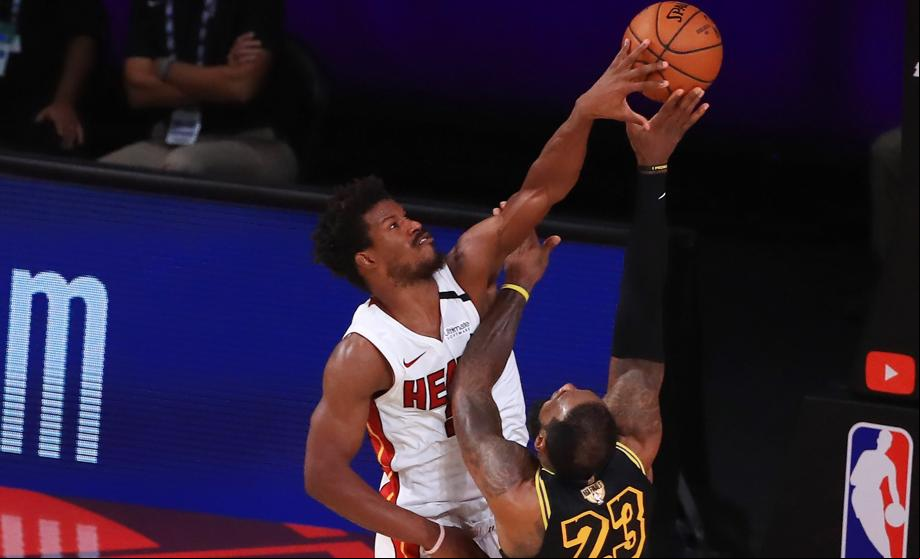 Otra actuación estelar de Butler permite sobrevivir a los Heat ante los Lakers