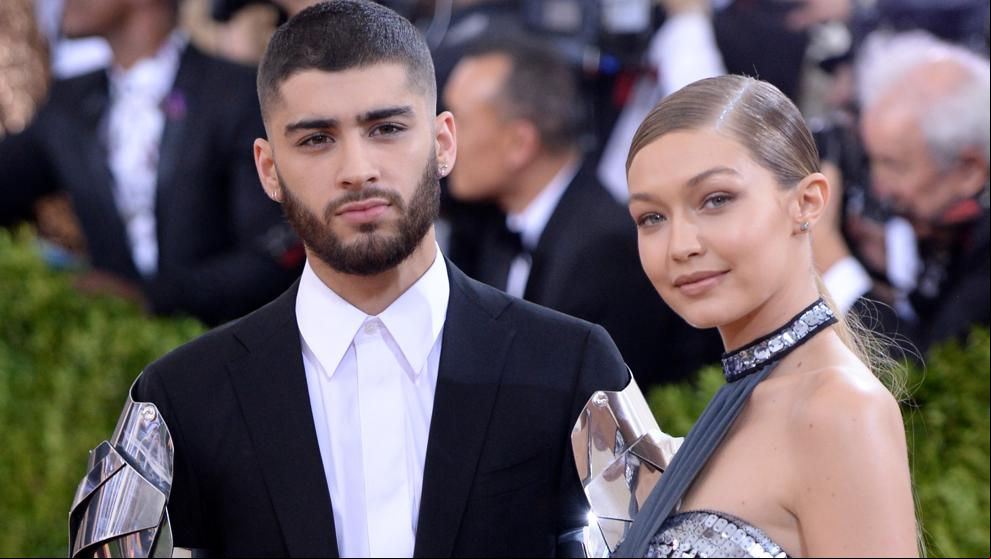 Gigi Hadid y Zayn Malik aparecen por primera vez con su bebé en brazos
